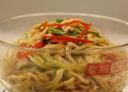 麻辣鸡丝凉面